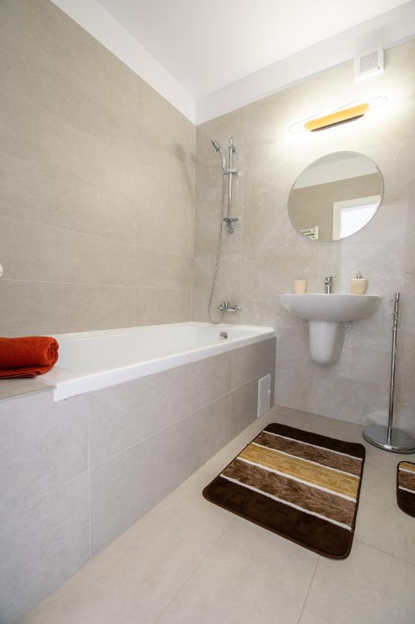 Claseb Apartment Timisoara Luaran gambar